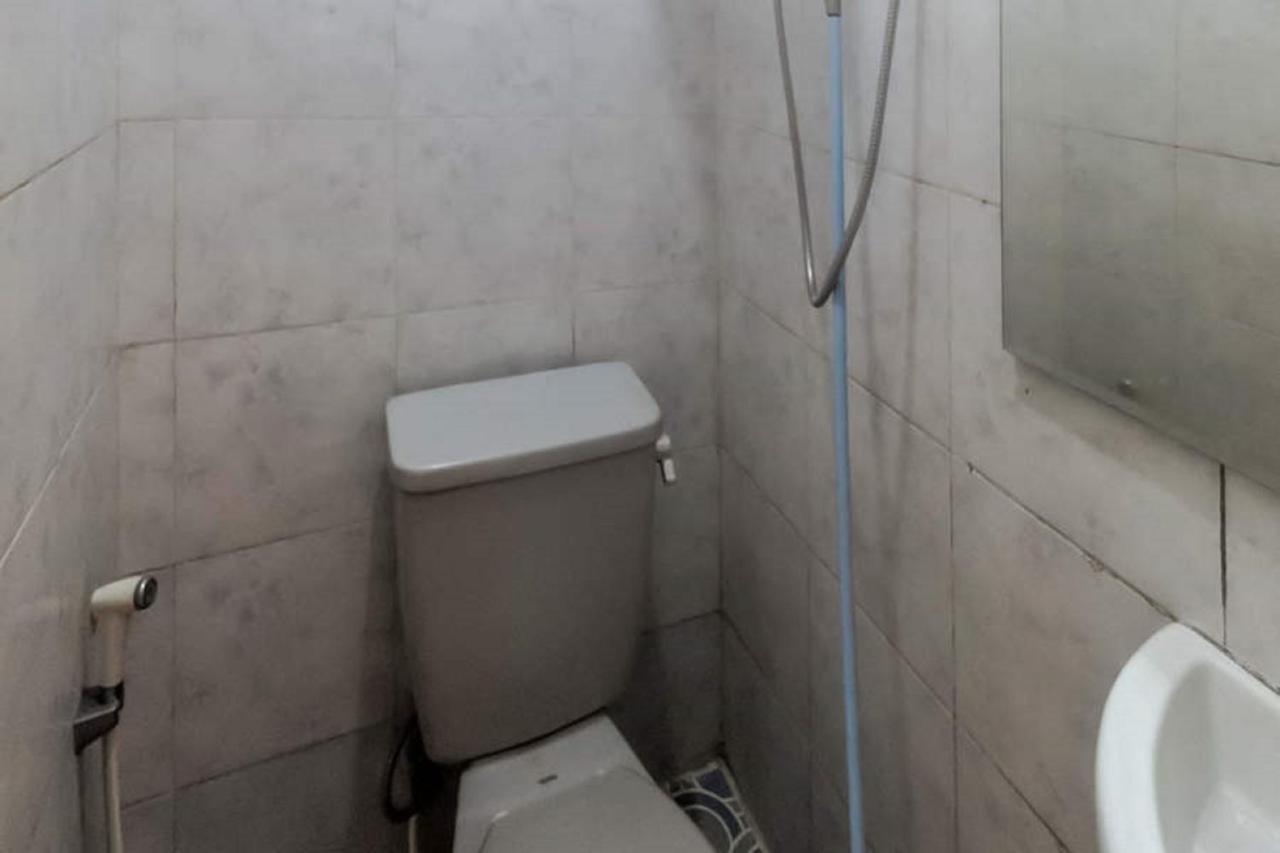 Oyo 176 Near Cideng Virgo Residence Jakarta Bagian luar foto